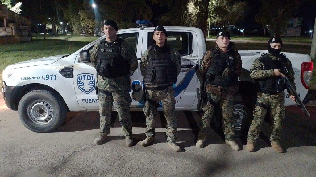 Operativo policial en «zonas calientes»: tres aprehendidos y 23 vehículos retenidos