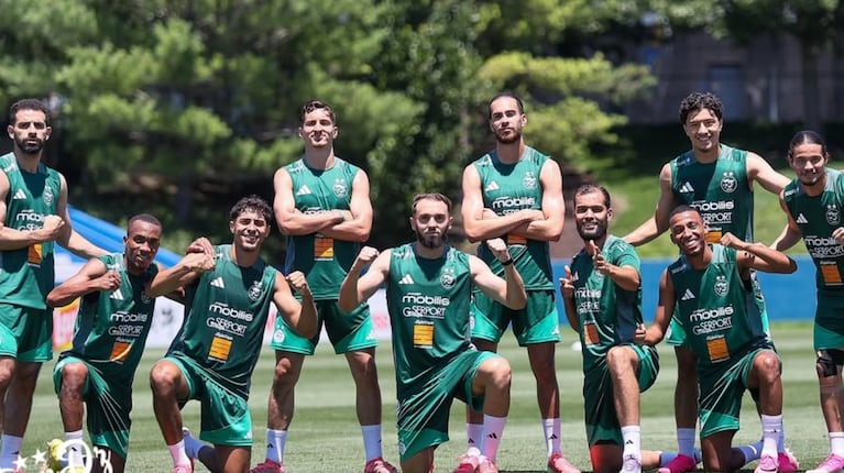 Los jugadores de Argelia calentaron el partido con Argentina: «Es un equipo como cualquier otro»