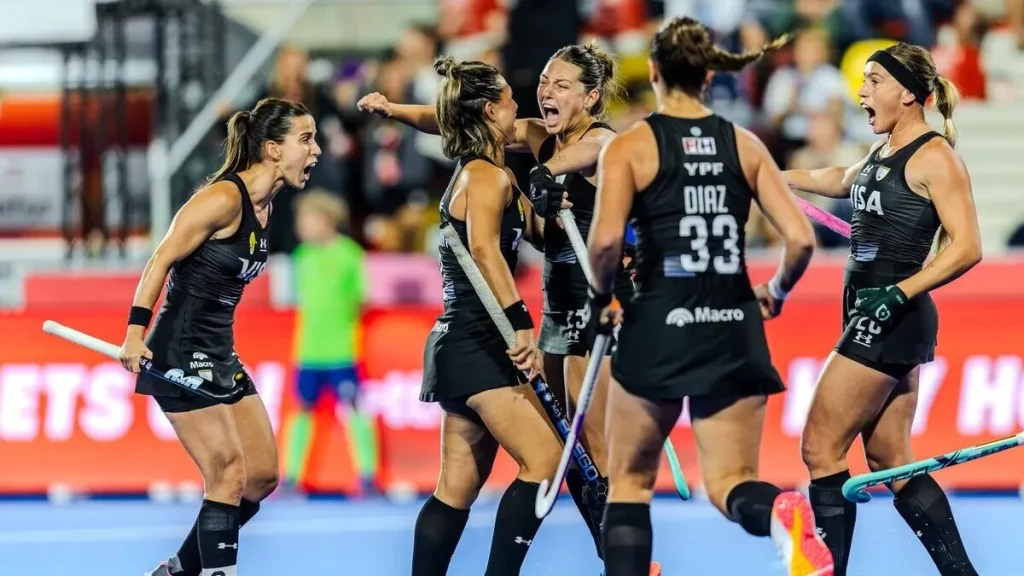 Las Leonas terminaron primeras en la segunda fase del Mundial y se enfrentarán con Australia en semis