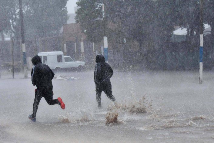 Jueves de alerta por lluvias y tormentas en Bahía y gran parte de la región
